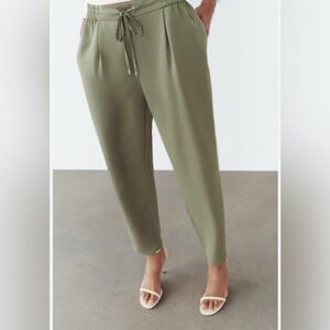 Zara Ankle Length Elastic Waistband Pants Size‎ M